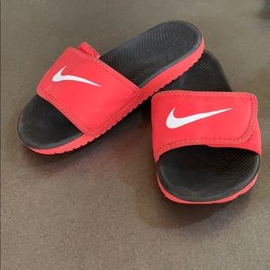 Nike sliders for kids